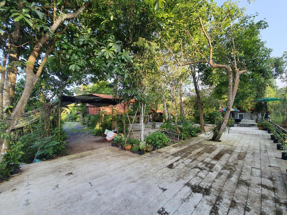 Baan Thabthong Homestay Ban Pak Nam  Exterior photo