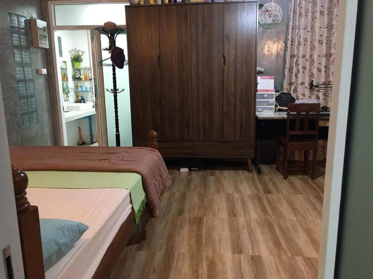 Baan Thabthong Homestay Ban Pak Nam  Exterior photo